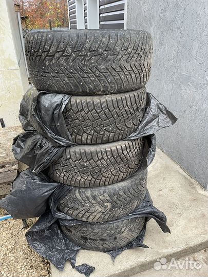 Continental IceContact 2 245/40 R19 и 255/40 R19