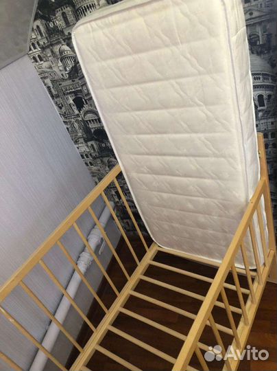 Детская кроватка