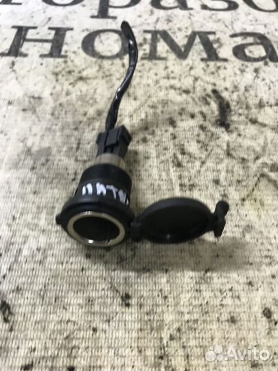 Прикуриватель Nissan Pathfinder