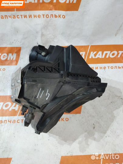 Корпус воздушногo фильтра Audi A4 B8/8K 2010