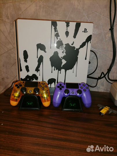 Sony playstation 4 pro limited edition + комплект