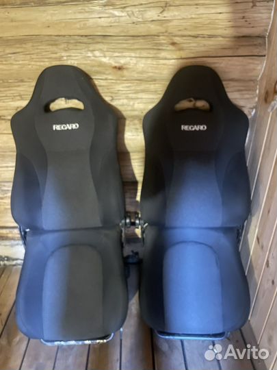 Передние сиденья recaro