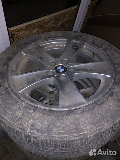 Диски с ризиной на BMW X5 r18