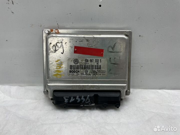 Блок управления двигателем VAG (эбу) 8D0907558S