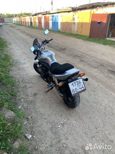 Honda cb400sf vtec1