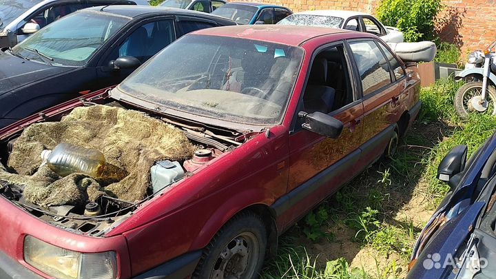 Разбор Volkswagen Passat B3 1.6 бензин RF