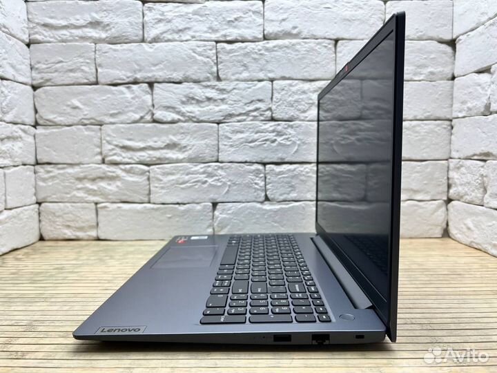 Новый ноутбук Lenovo V15 G4 AMN