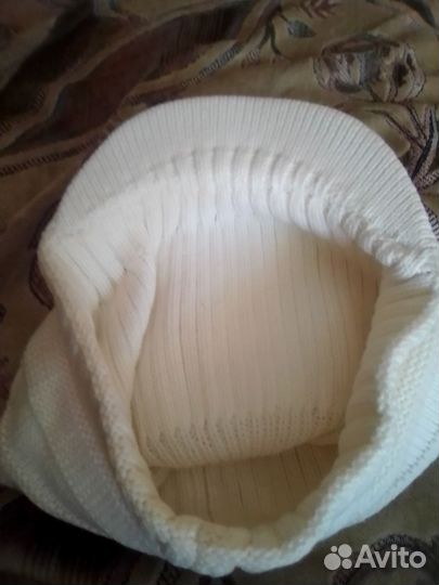 Шапка с шарфом женская