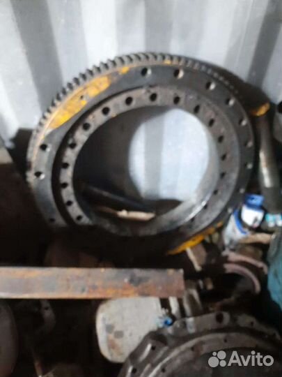 Поворотный подшипник опу