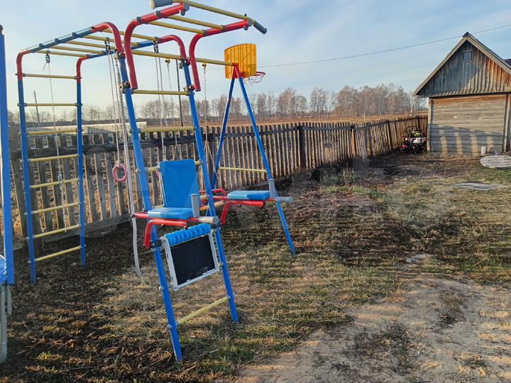 Дом 33 м² на участке 8 сот.