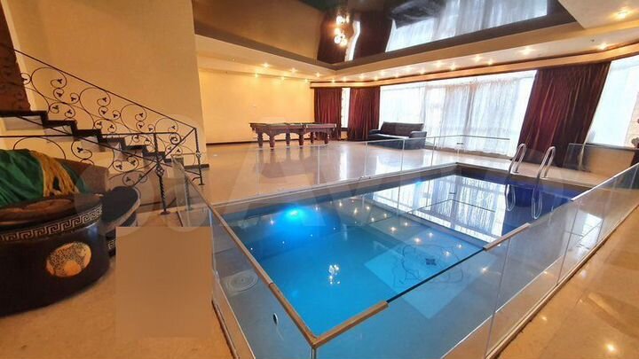 Коттедж 650 м² на участке 30 сот.
