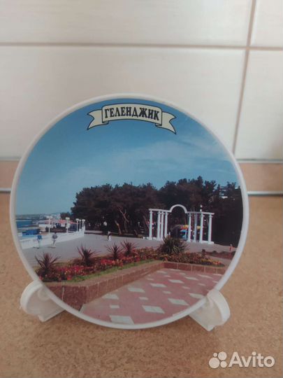 Сувенирные тарелки