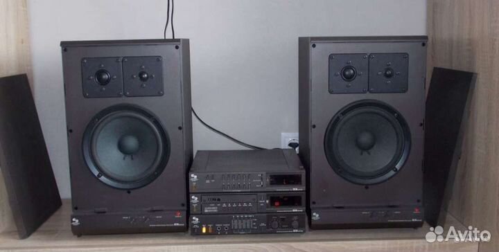 Музыкальный центр