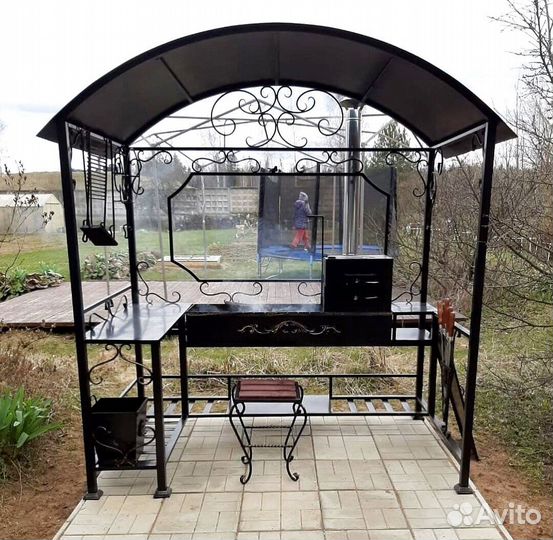 Беседка с мангалом