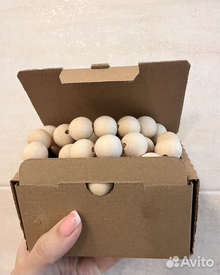 Бусины из дерева диаметр 20мм, новые, нить 1,5м