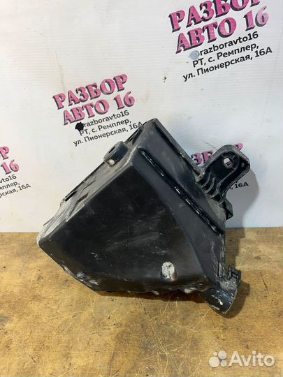 Блок предохранителей Renault Logan