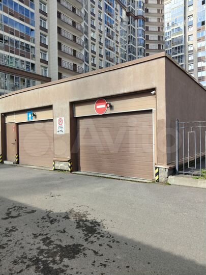 Машиноместо, 14 м²