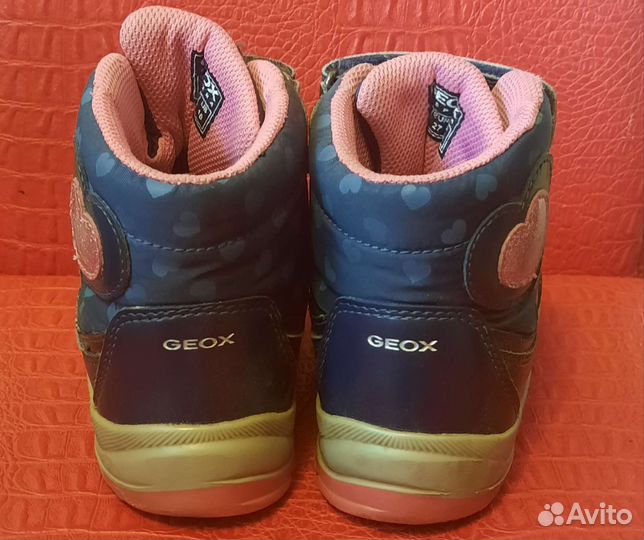 Зимние ботинки для девочки Geox