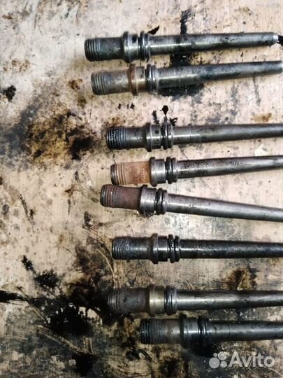 Штуцер 9060170524 морковка мерседес актрос