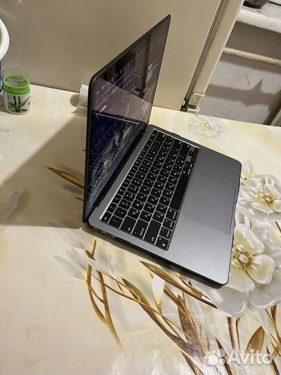 Apple MacBook air 13 2020 m1 8gb 256