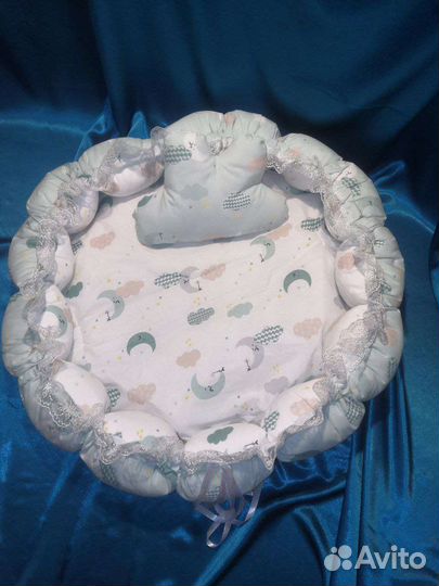 Круглый кокон для младенца в кроватку