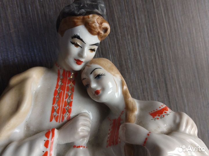 Статуэтка фарфор Майская ночь