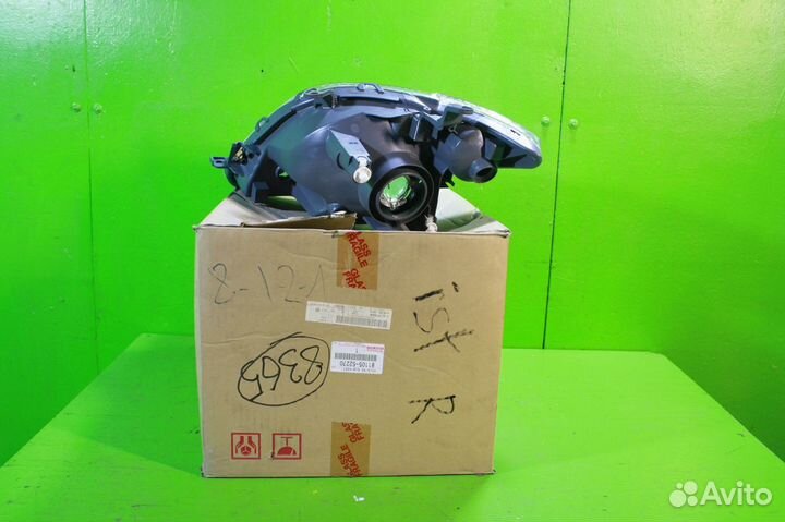 Фара toyota IST NCP60 52063 передняя правая