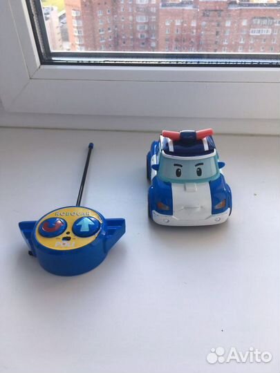 Робокар Поли