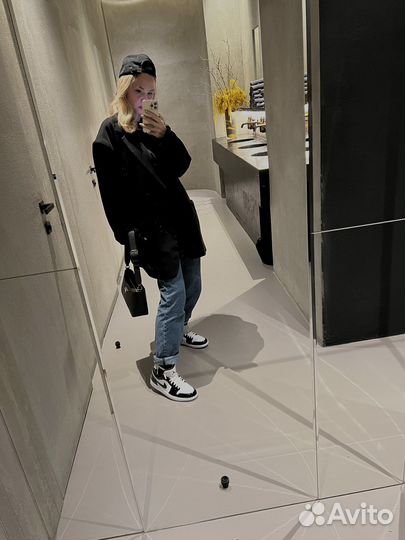 Стилист имиджмейкер