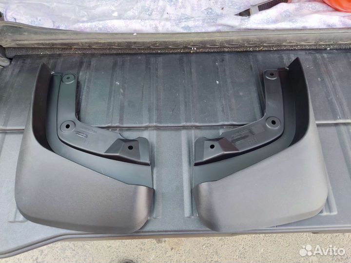 Брызговики на volvo xc90