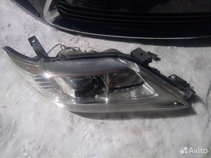 Фары на toyota Camry v40