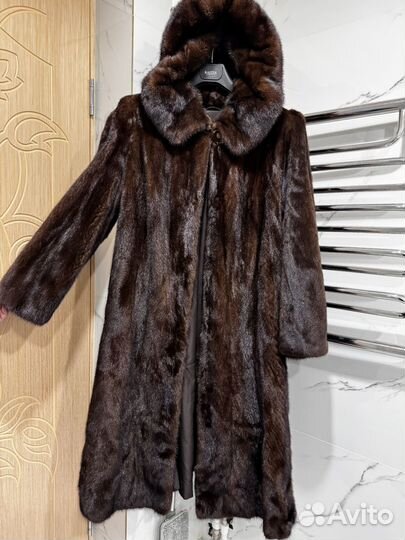Шуба норковая с капюшоном