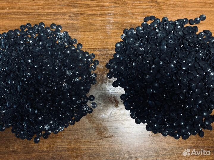 Пластиковые кнопки