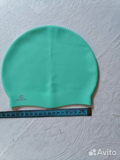 Носки и шапочка. Для бассейна