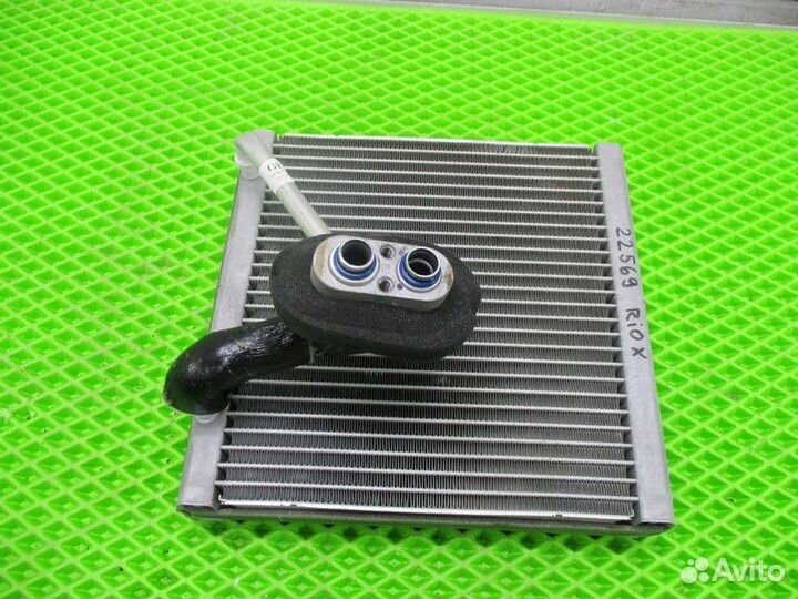 Радиатор кондиционера Kia Rio 4 X-Line