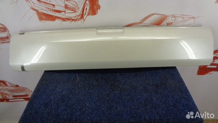 Накладка двери багажника нижняя Peugeot 3008