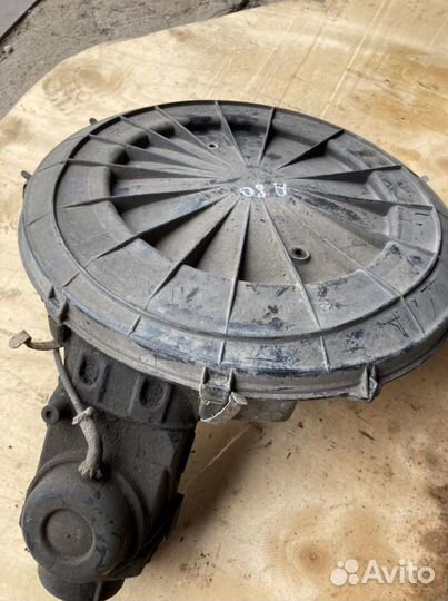 Корпус воздушного фильтра audi 1.6 1.8 карбюратор