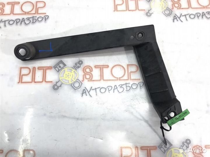 Крепление заднего бампера левое VW Touareg GP (7L