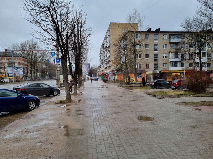 Торговая площадь, 32 м²