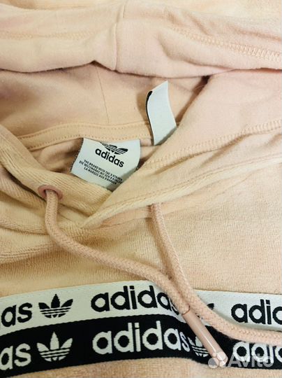 Спортивный костюм adidas