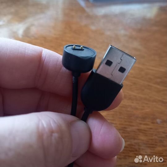 Зарядка для MI band 5