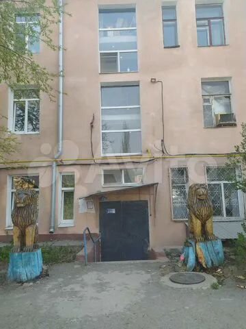 2-к. квартира, 53 м², 3/3 эт.