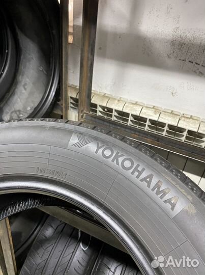 Yokohama BluEarth AE50 215/65 R17 99V