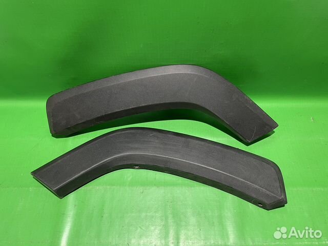 Накладка задней двери Toyota Rav4 2019+