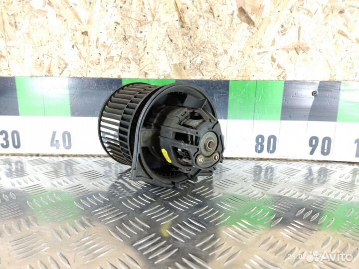 Моторчик отопителя Saab Saab 9-5 1998-2002