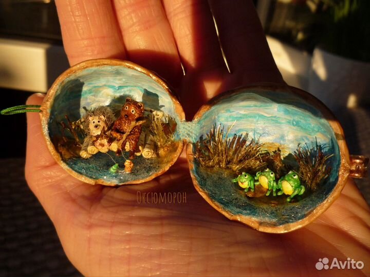 Поделка миниатюра в грецком орехе 