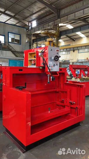 Хонинговальный станок TH170D с обслуживанием