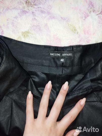 Шорты кожаные новые