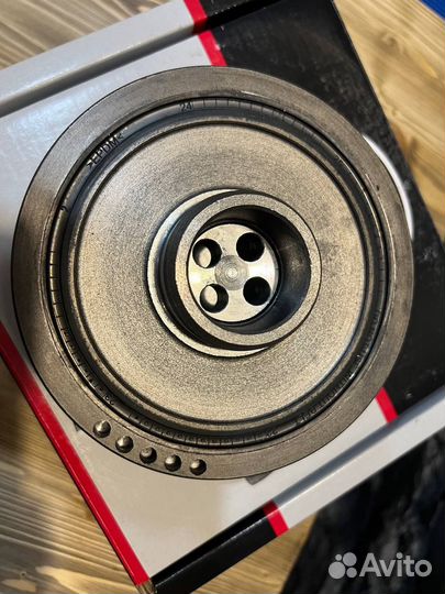 Шкив коленвала BMW 5 G30 B47 gates TVD1199A