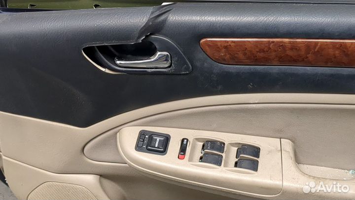 Дверь правая передняя Honda Accord 6